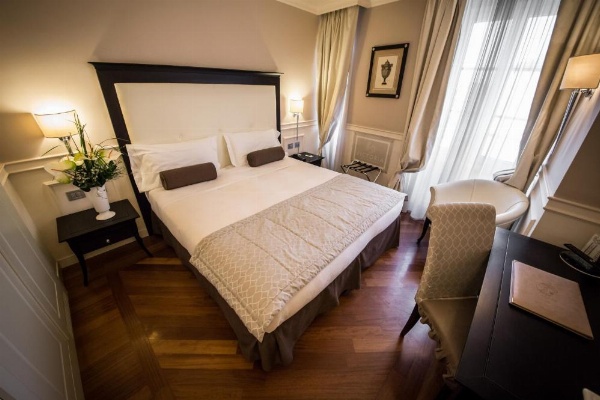 Victoria Hotel Letterario image 10